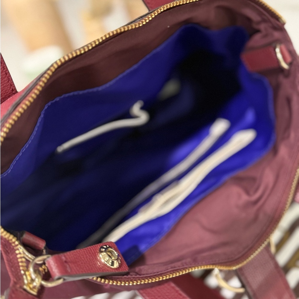 Henri Bendel Jetsetter Convertible Backpack/crossbody/tote Oxblood/Burgundy - Picture 7 of 16